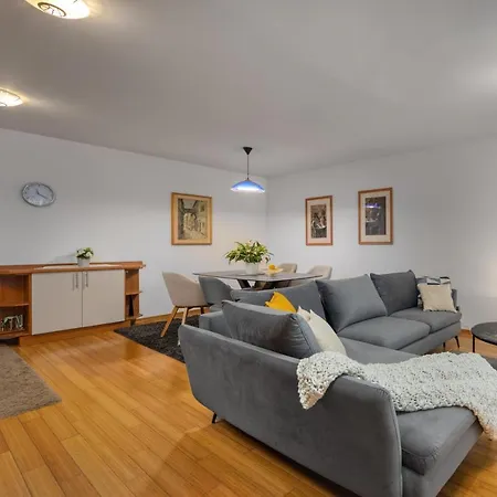 Terra Magica Deluxe Apartment Or Room With Private Parking, Terrace And Sea View Fiume Kültér fotó