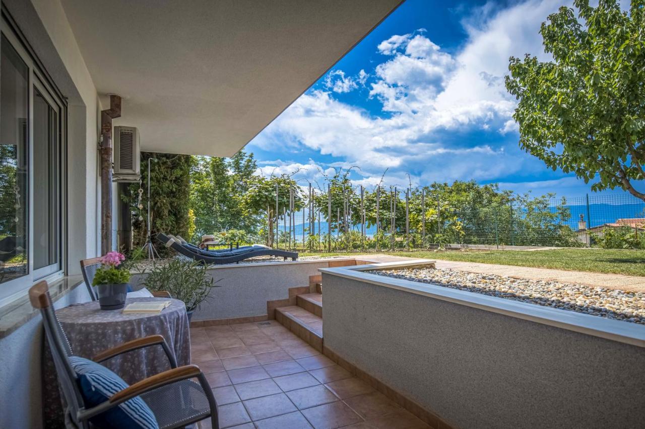 Terra Magica Deluxe Or With Private Parking, Terrace And Sea View Appartement Rijeka