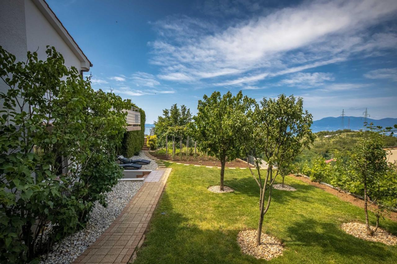 Terra Magica Deluxe Or With Private Parking, Terrace And Sea View Appartement *
