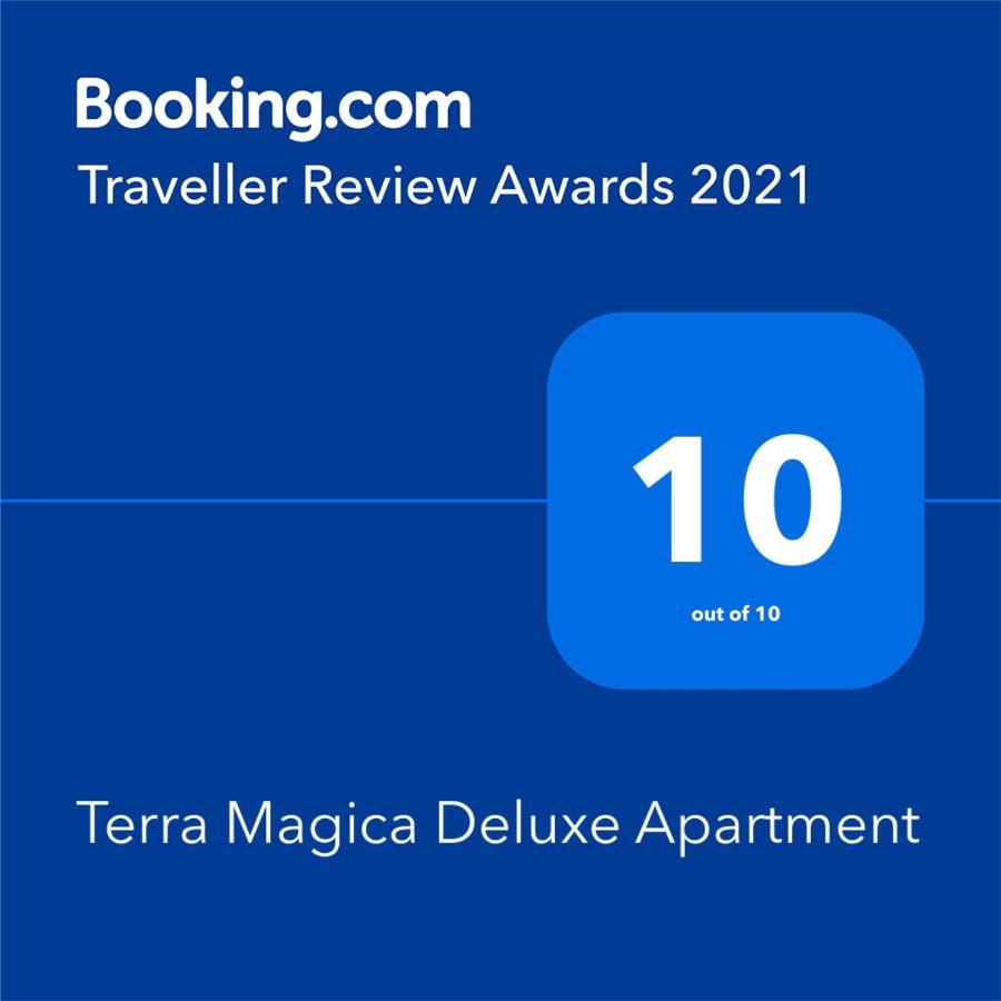 Terra Magica Deluxe Or With Private Parking, Terrace And Sea View Apartament