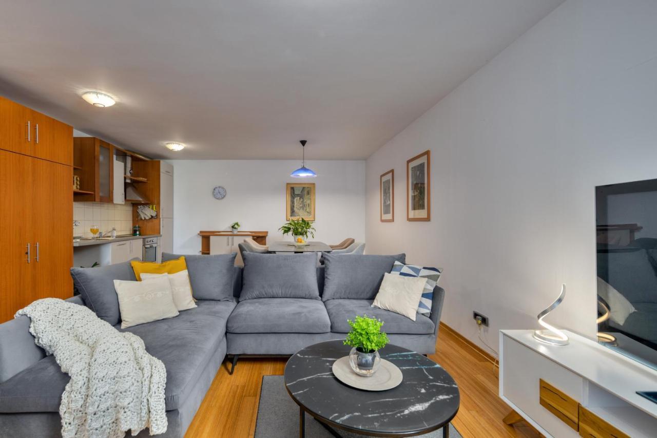 Terra Magica Deluxe Or With Private Parking, Terrace And Sea View Apartament
