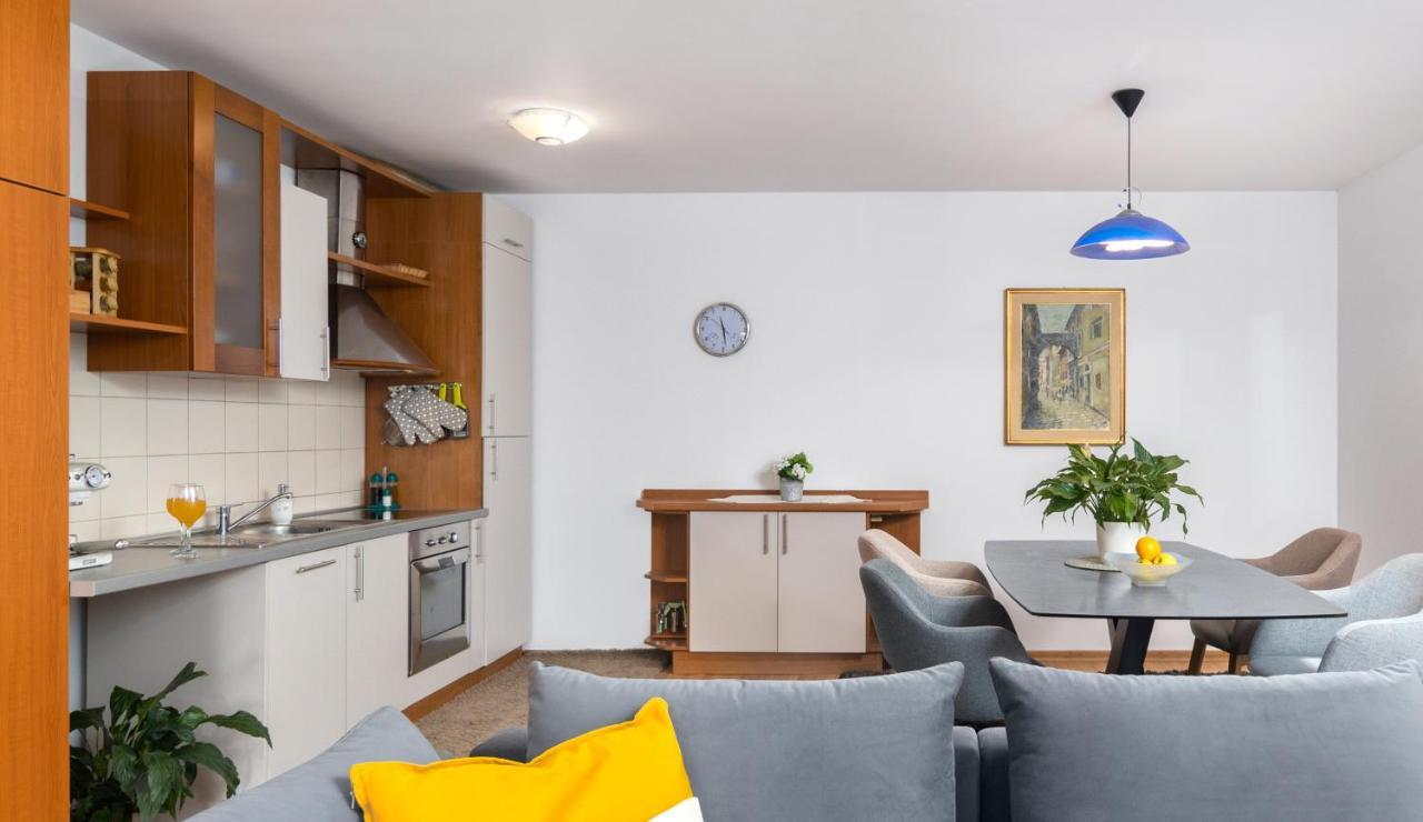Terra Magica Deluxe Or With Private Parking, Terrace And Sea View * Rijeka