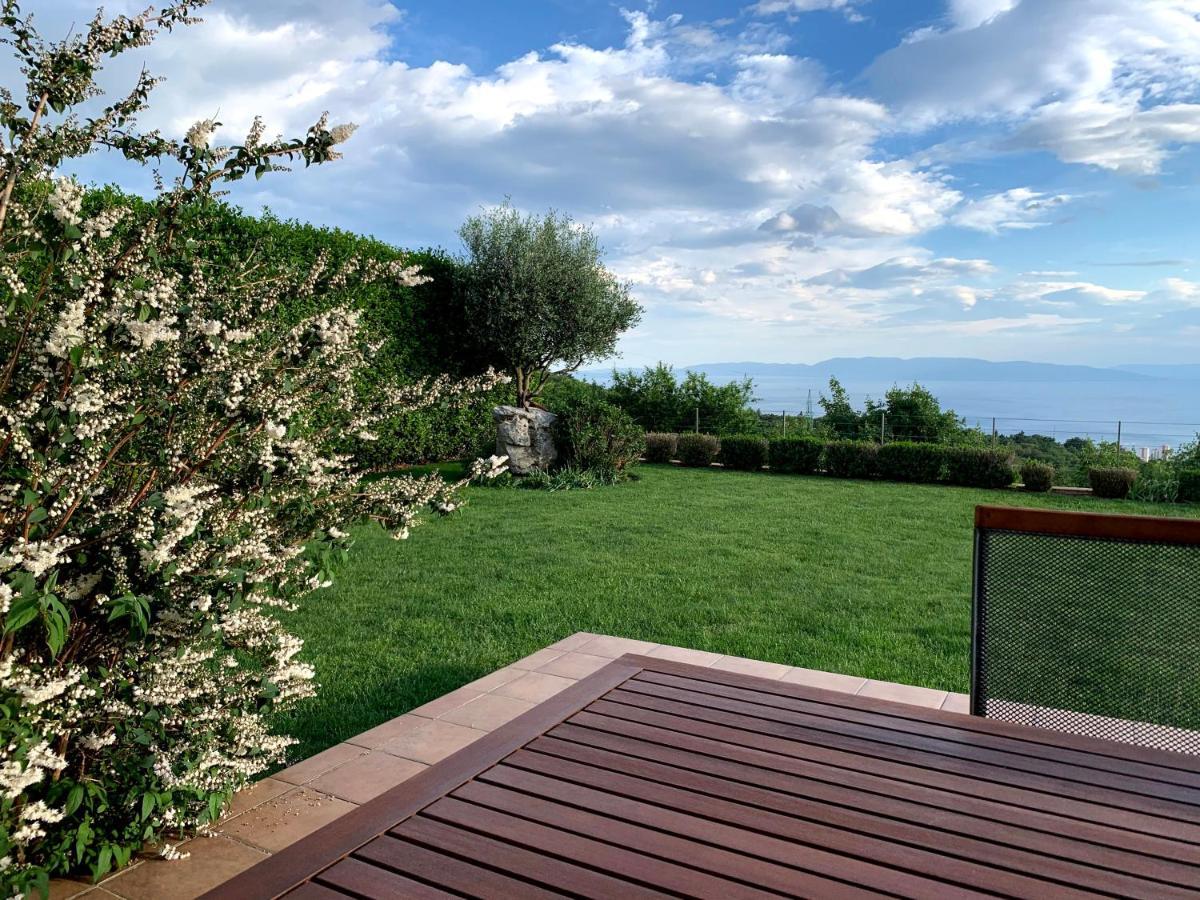 Terra Magica Deluxe Or With Private Parking, Terrace And Sea View Appartement Rijeka